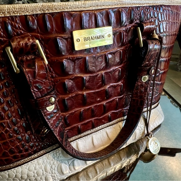 Brahmin medium Asher should bag Pecan/white - Picture 2 of 12